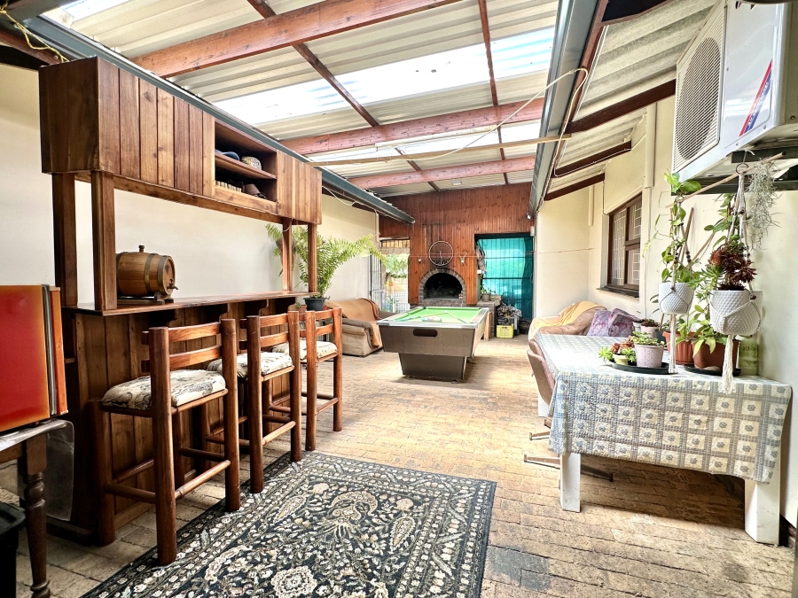 4 Bedroom Property for Sale in Panorama Western Cape